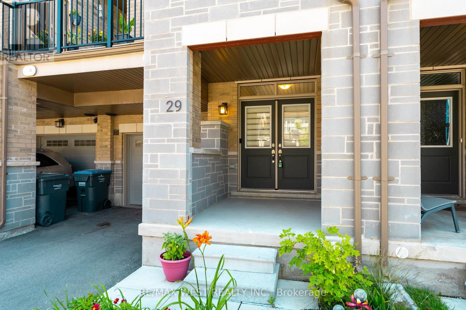 29 ARROWVIEW DRIVE - 5