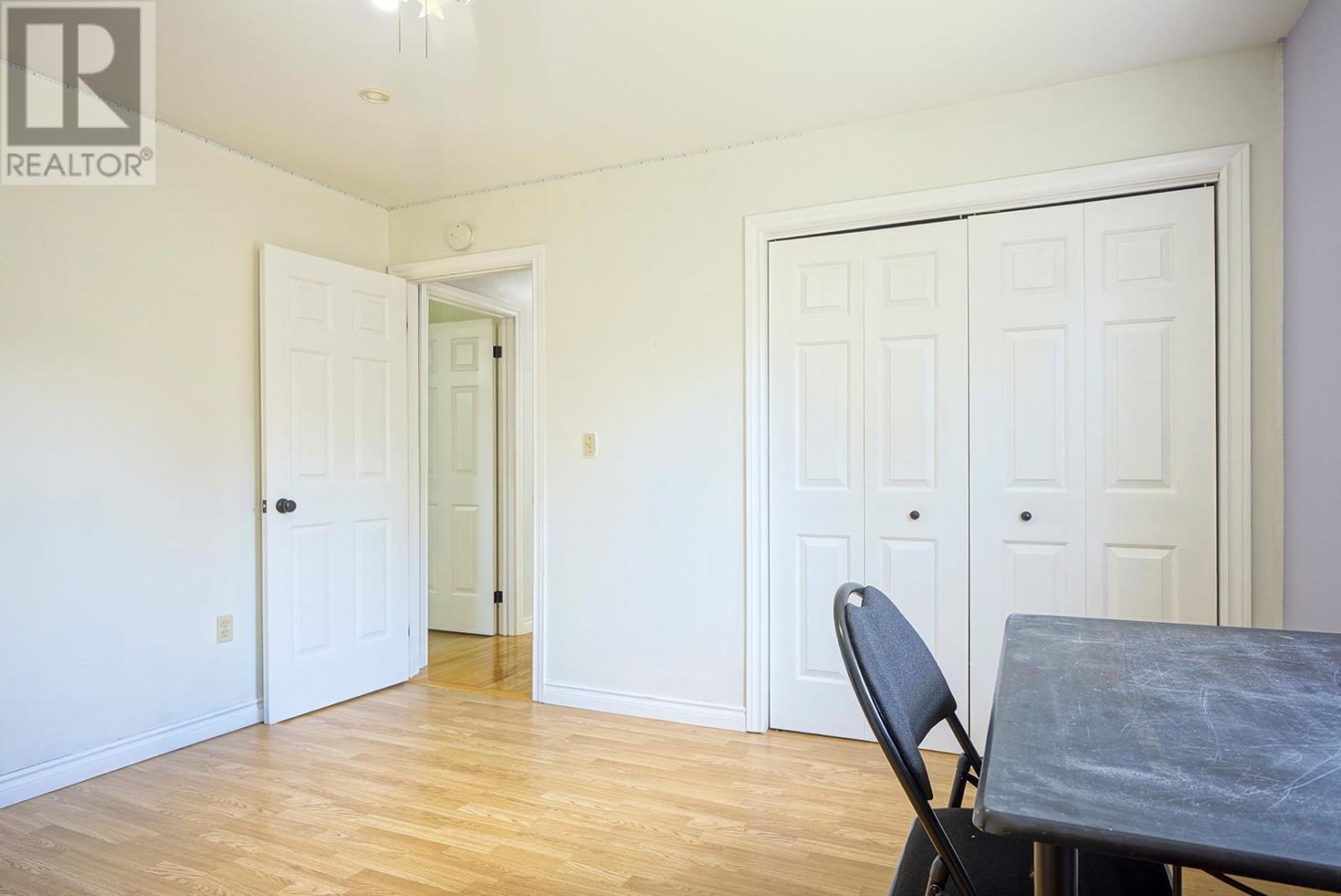 14 St. Catherines Avenue - 24