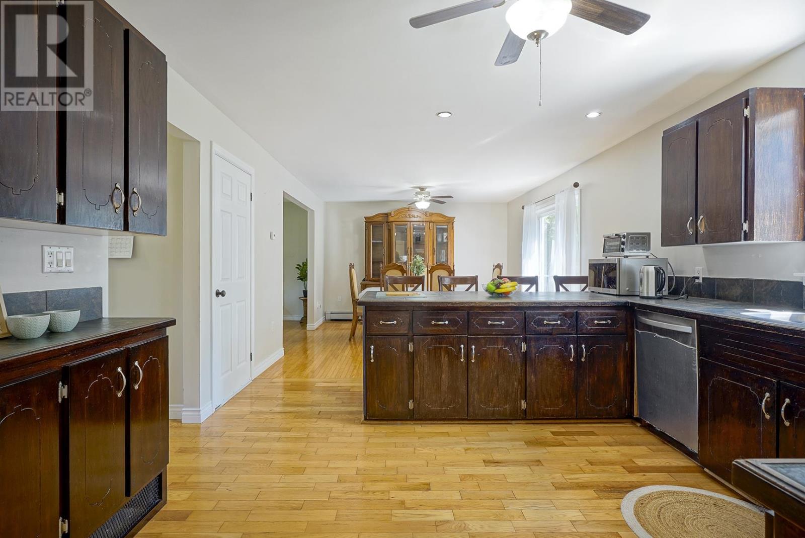 14 St. Catherines Avenue - 9