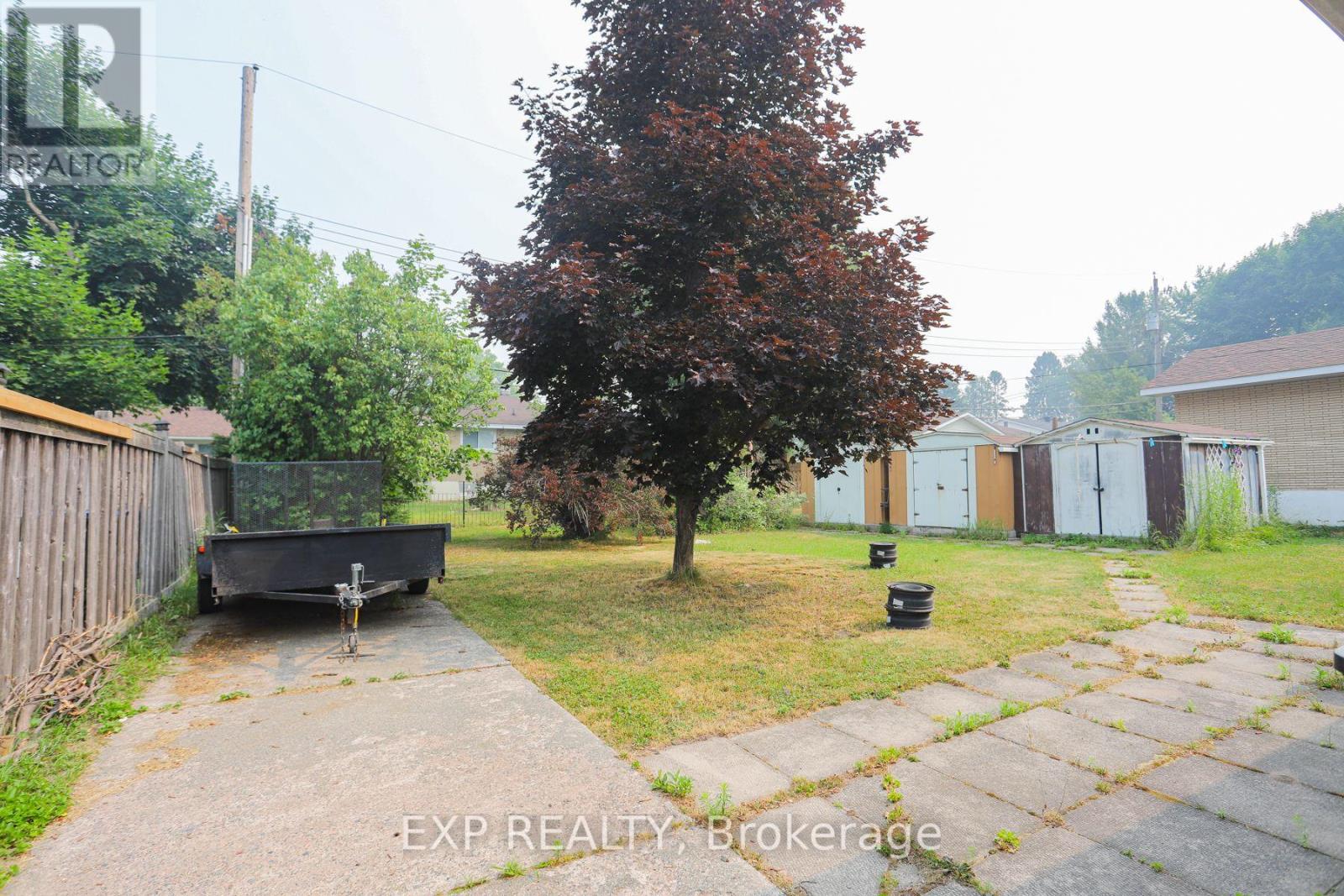 46 LAURENTIAN DRIVE - Image 7