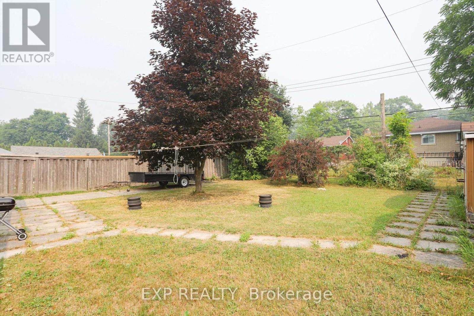 46 LAURENTIAN DRIVE - Image 8