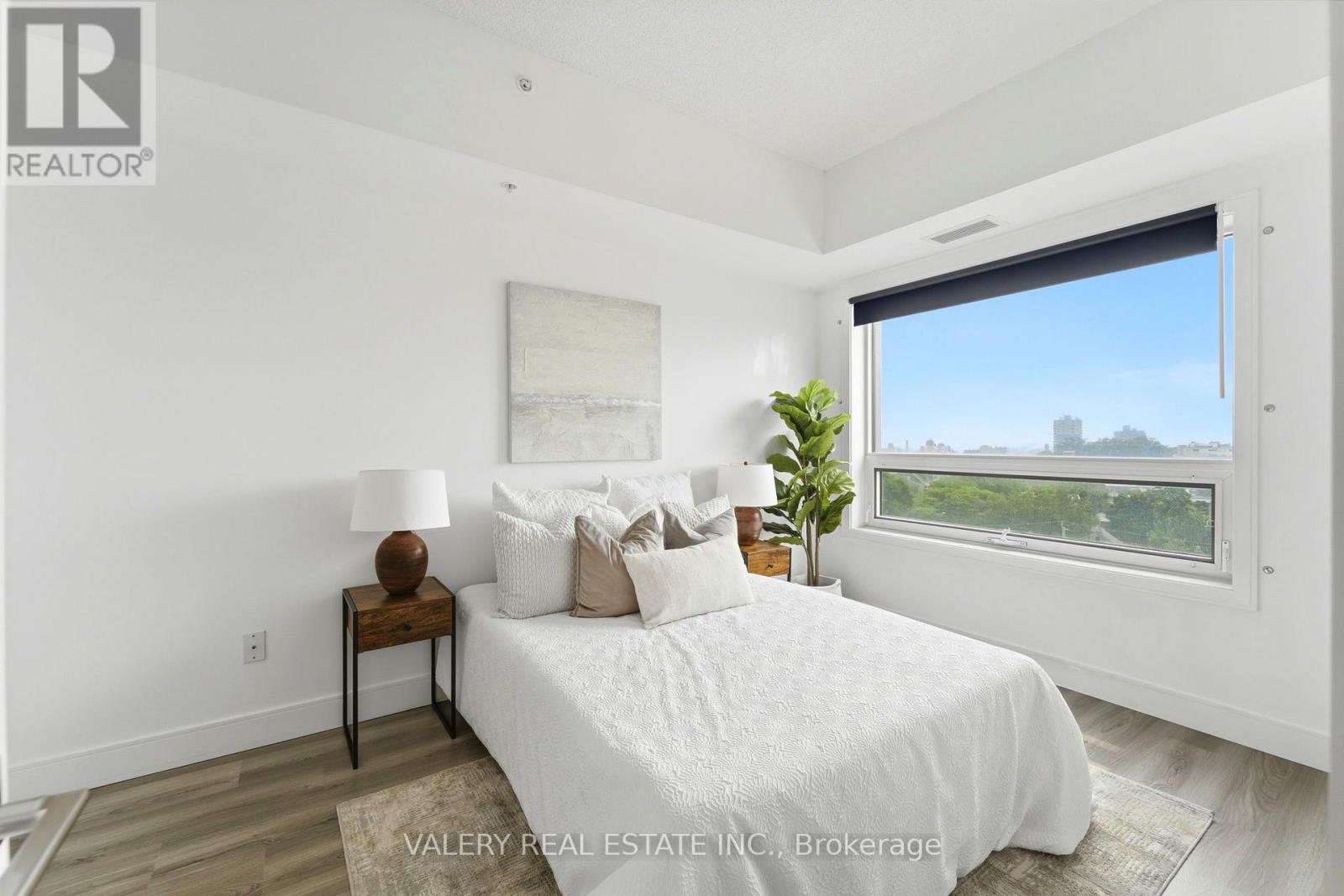 #717 1 WELLINGTON STREET - Image 18