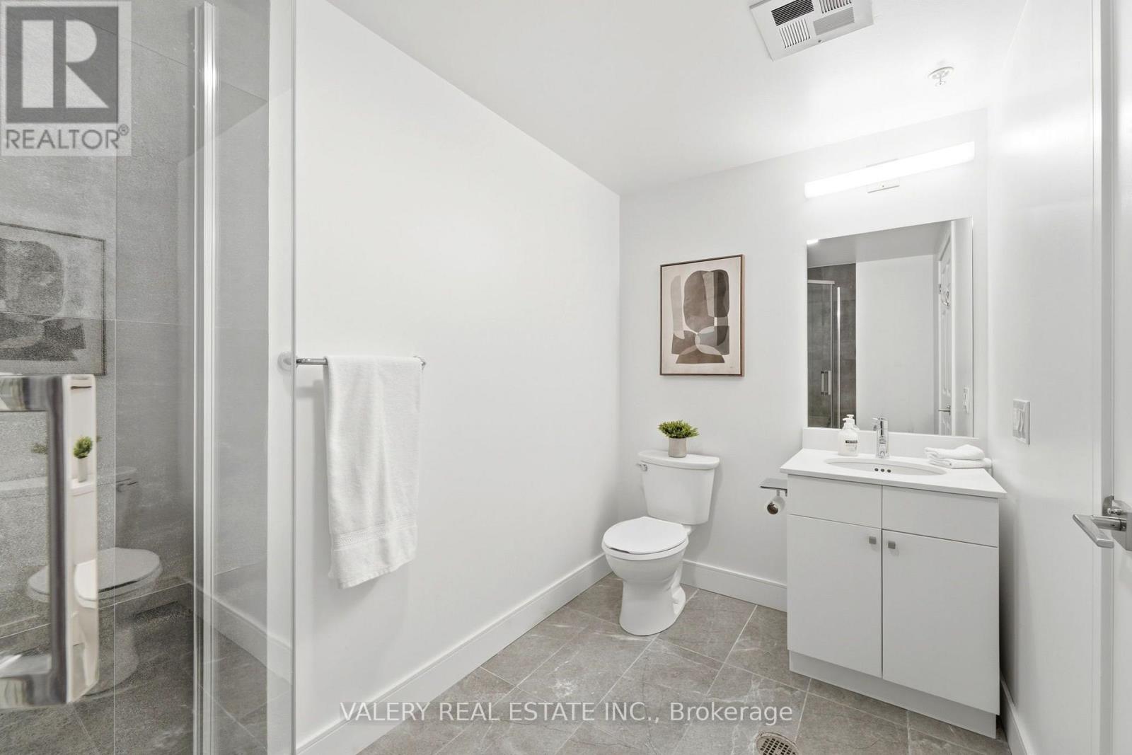 #717 1 WELLINGTON STREET - Image 8