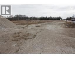 701 Main Street E, Sauble Beach, ON N0H2G0 Photo 10