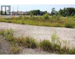 701 Main Street E, Sauble Beach, ON N0H2G0 Photo 14
