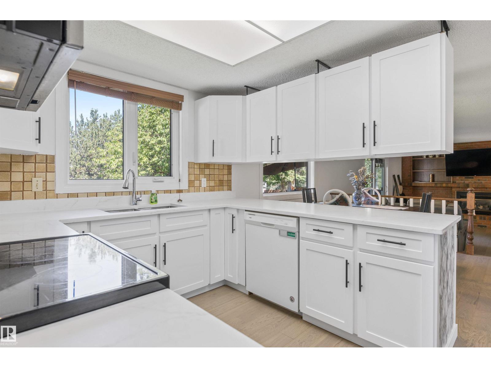 318 GRAND MEADOW CR NW - 10