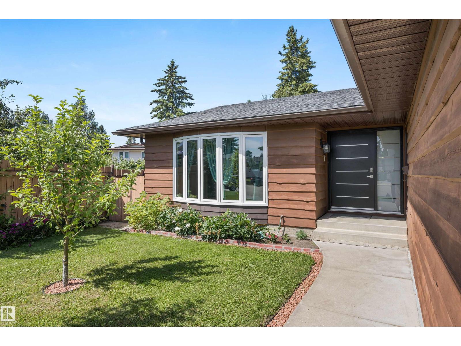 318 GRAND MEADOW CR NW - 2