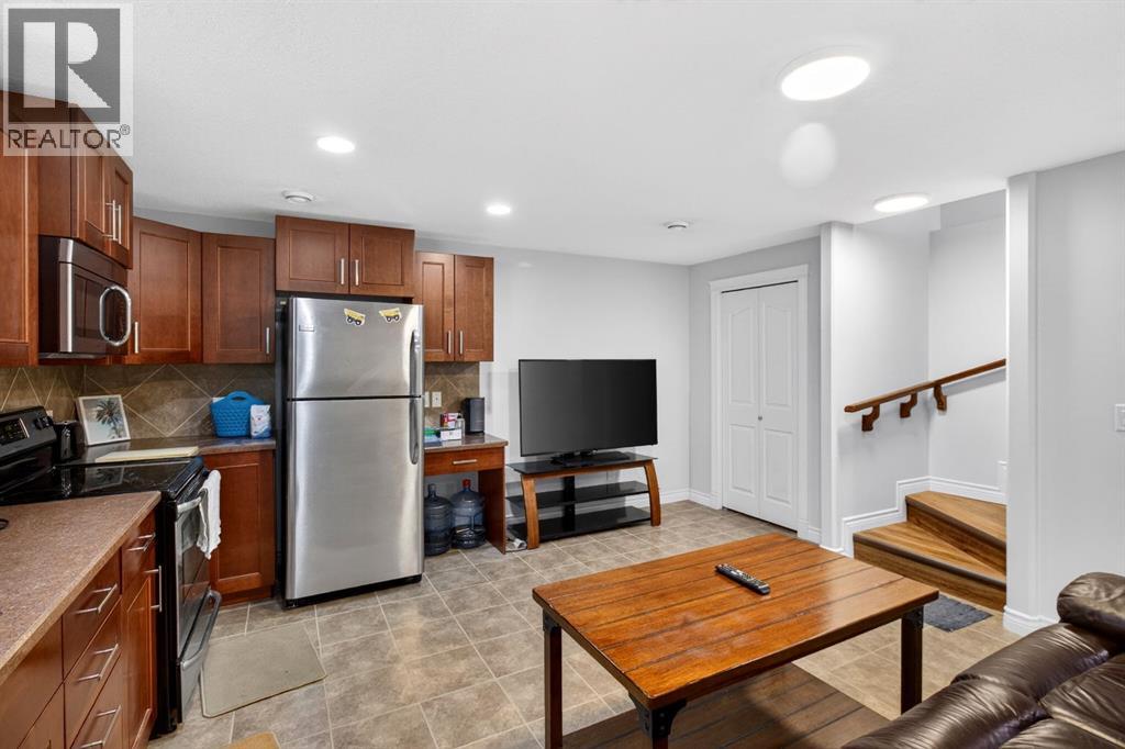128 Juniper Street - 29