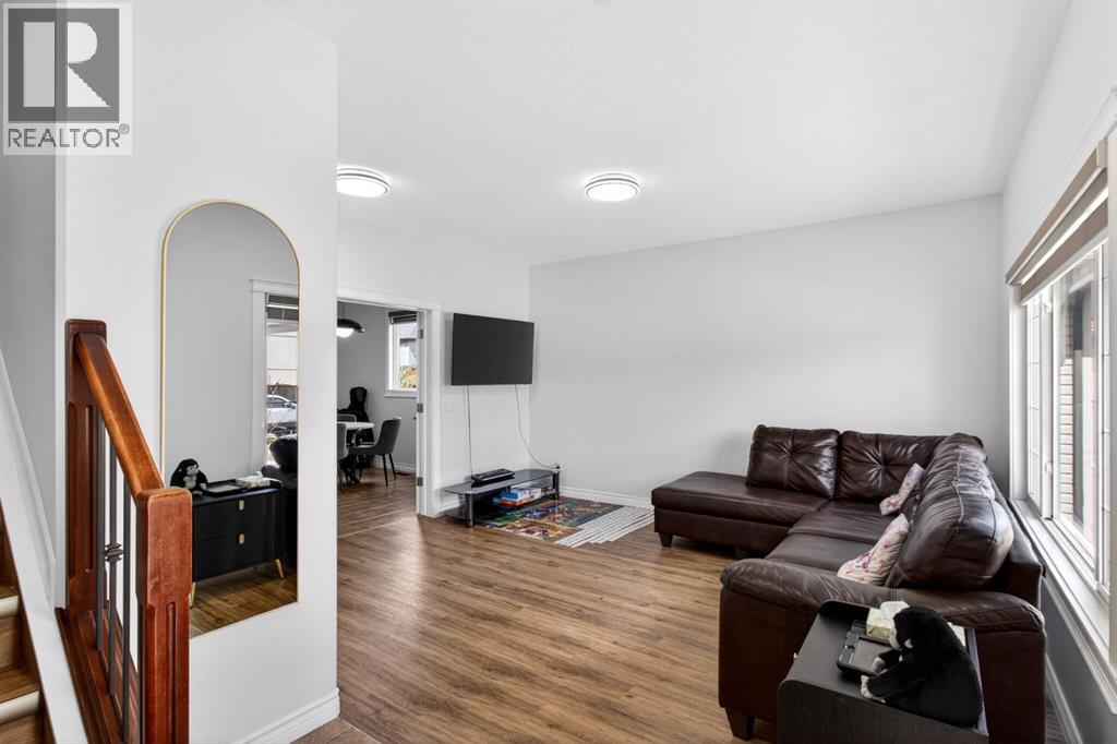 128 Juniper Street - 6