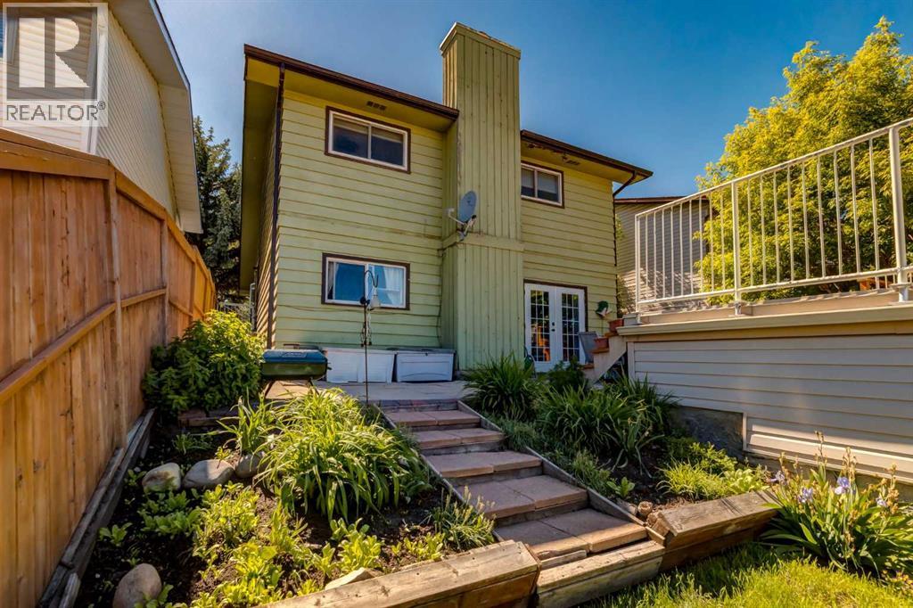259 Shawmeadows Road SW - 21