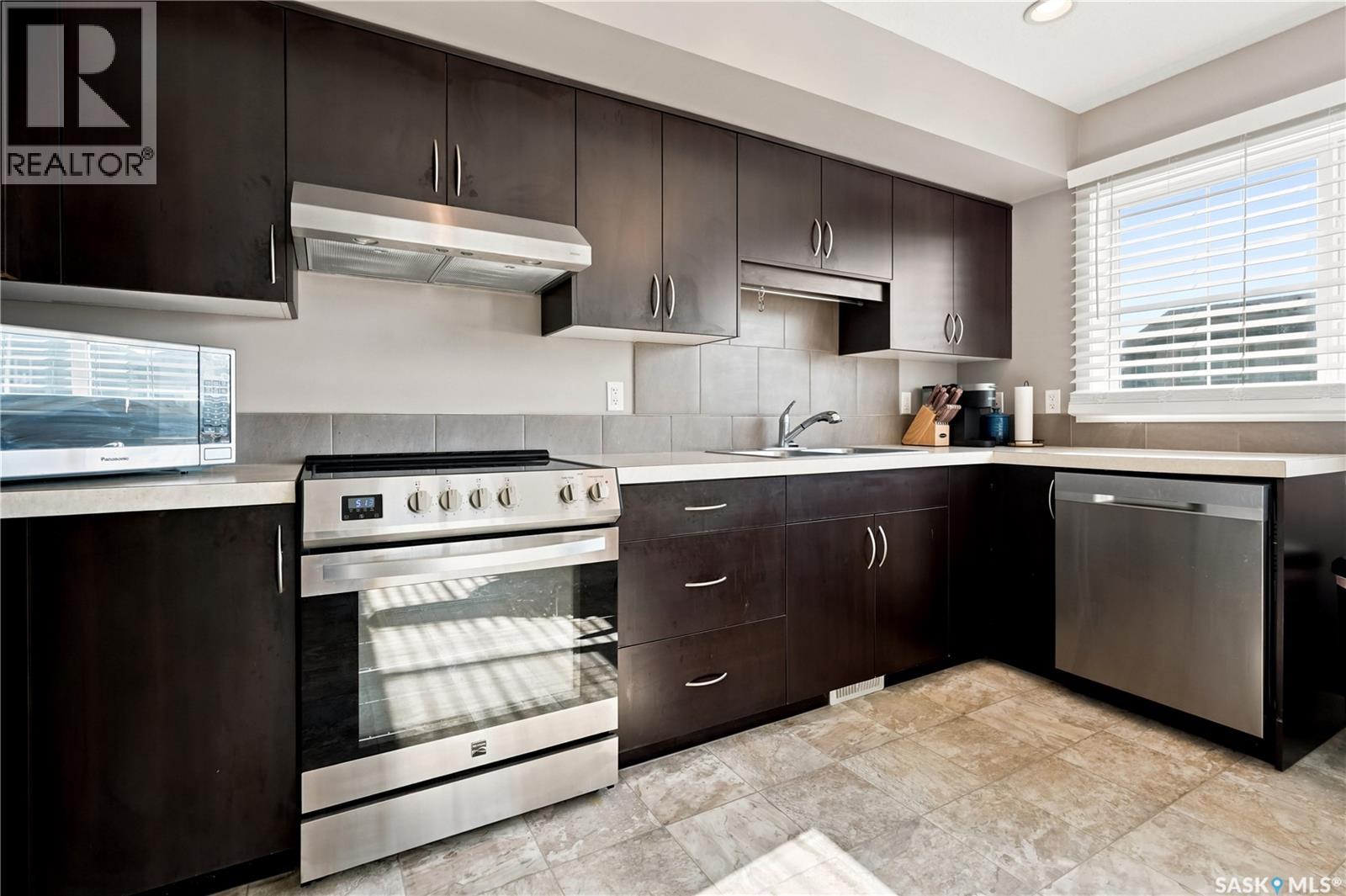 #32 4533 Delhaye WAY - Image 12
