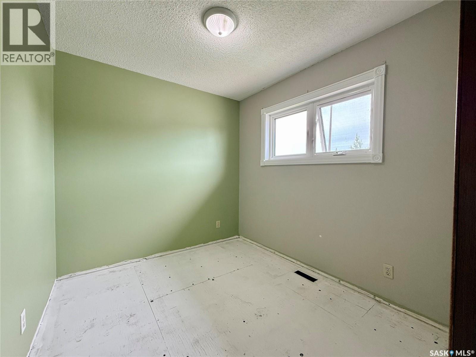330 Aspen DRIVE - Image 10