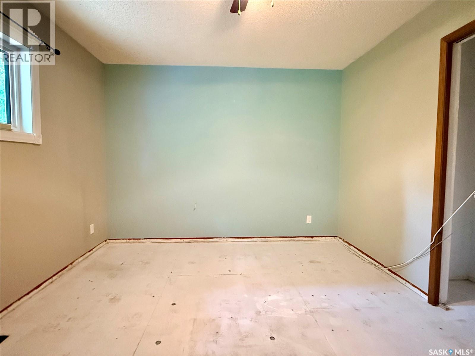 330 Aspen DRIVE - Image 14
