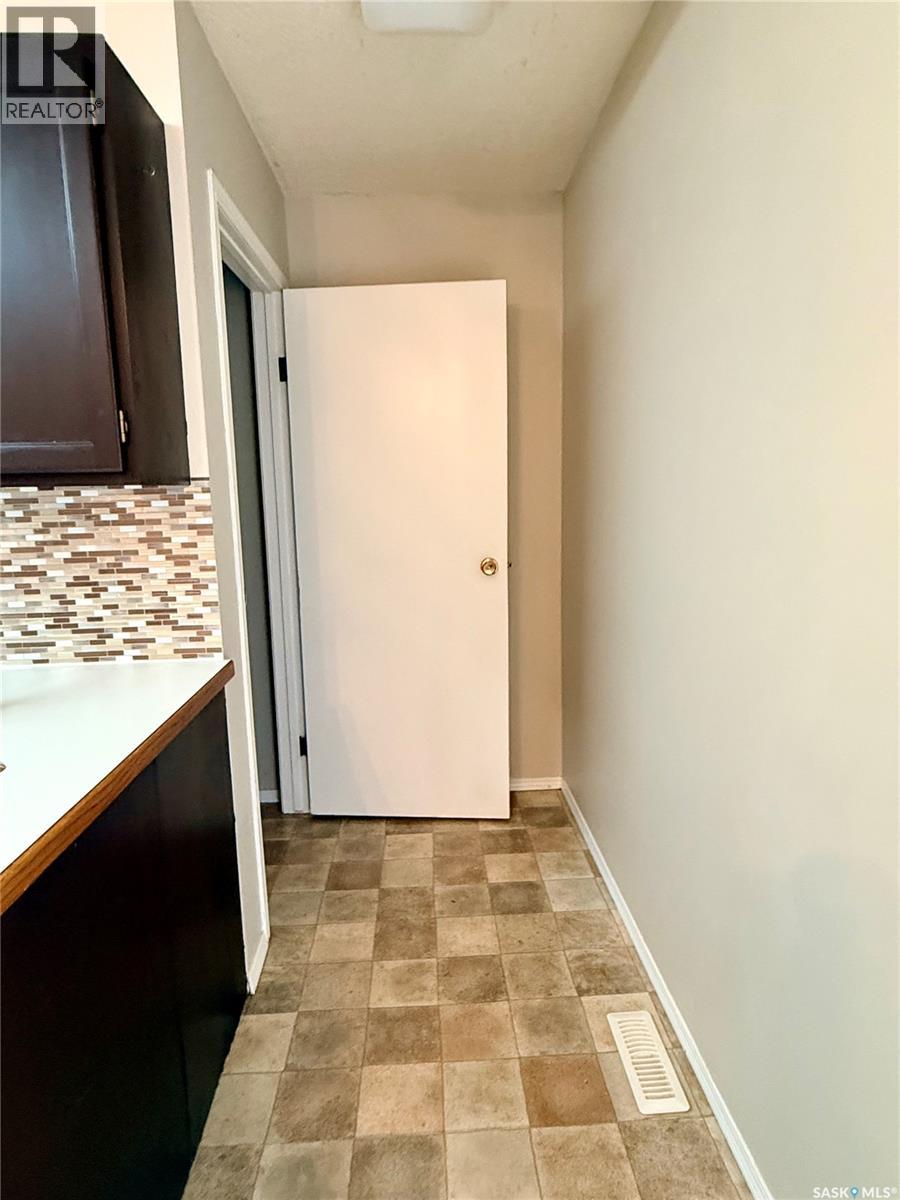 330 Aspen DRIVE - Image 6