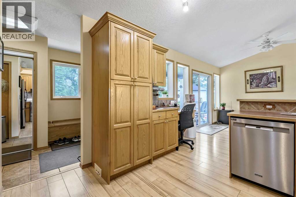 200, 32047 276 Avenue E - 20