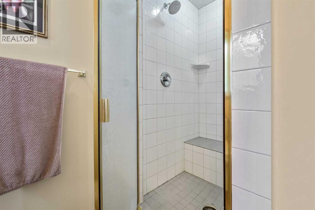 200, 32047 276 Avenue E - 24