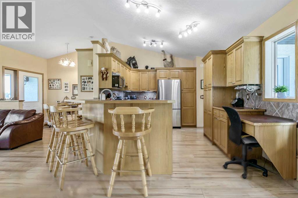 200, 32047 276 Avenue E - 17