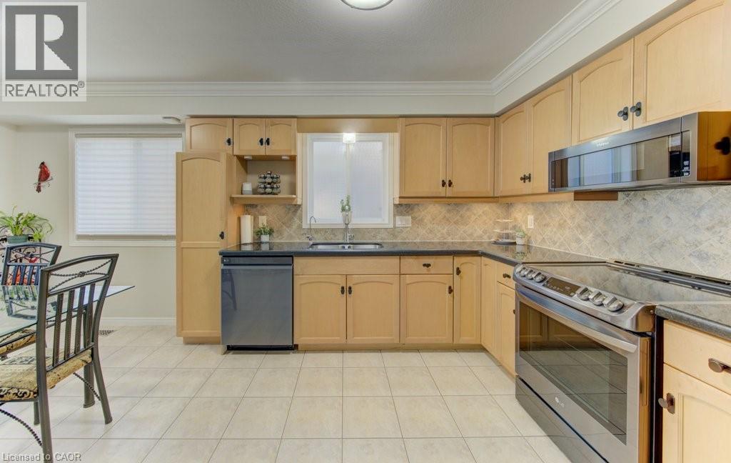 43 CHESTER Drive - 13