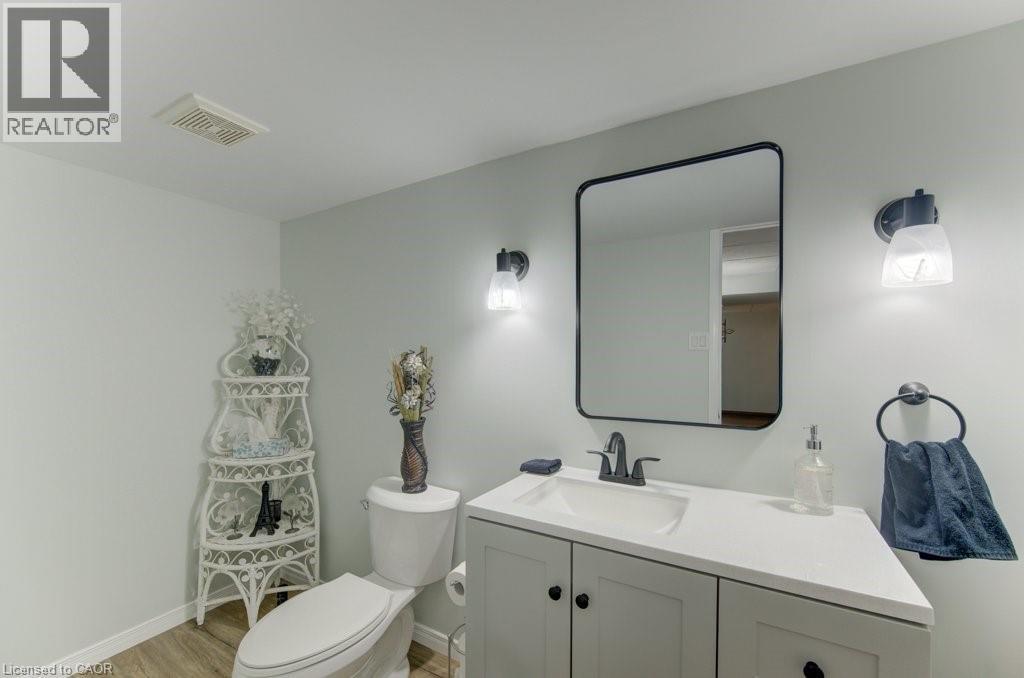43 CHESTER Drive - Image 41