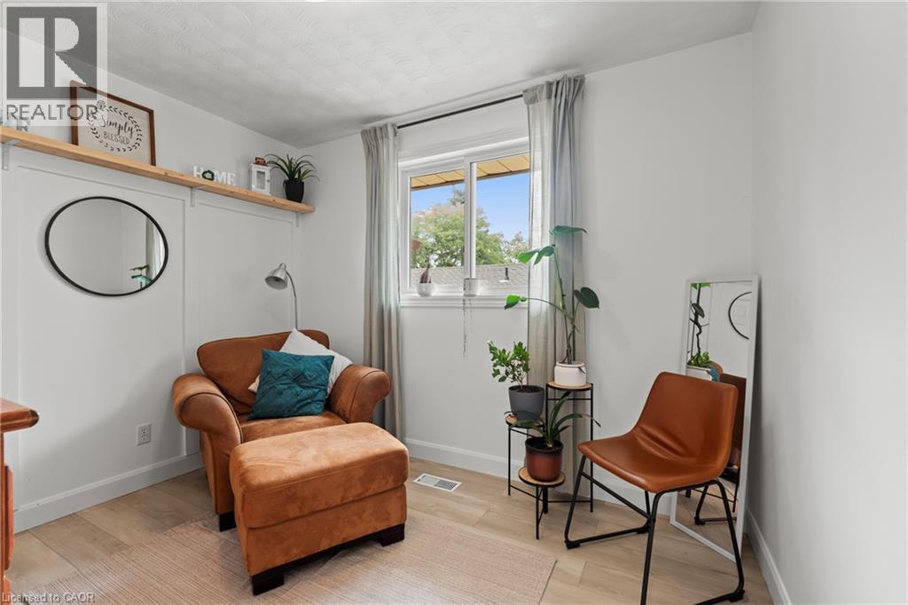 187 DUFFERIN Street - 13