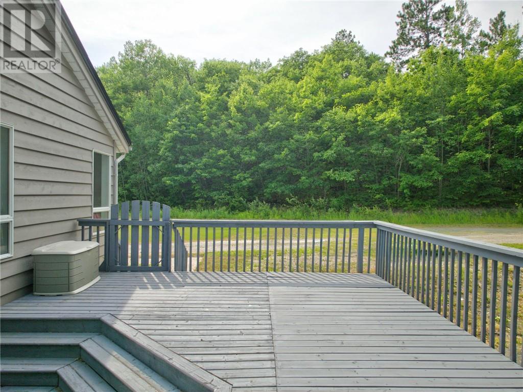 185 Island Road - 35