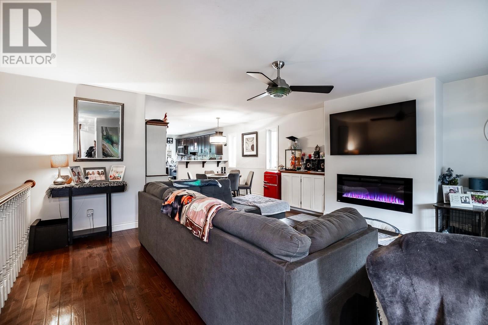 151 Walnut ST - 12