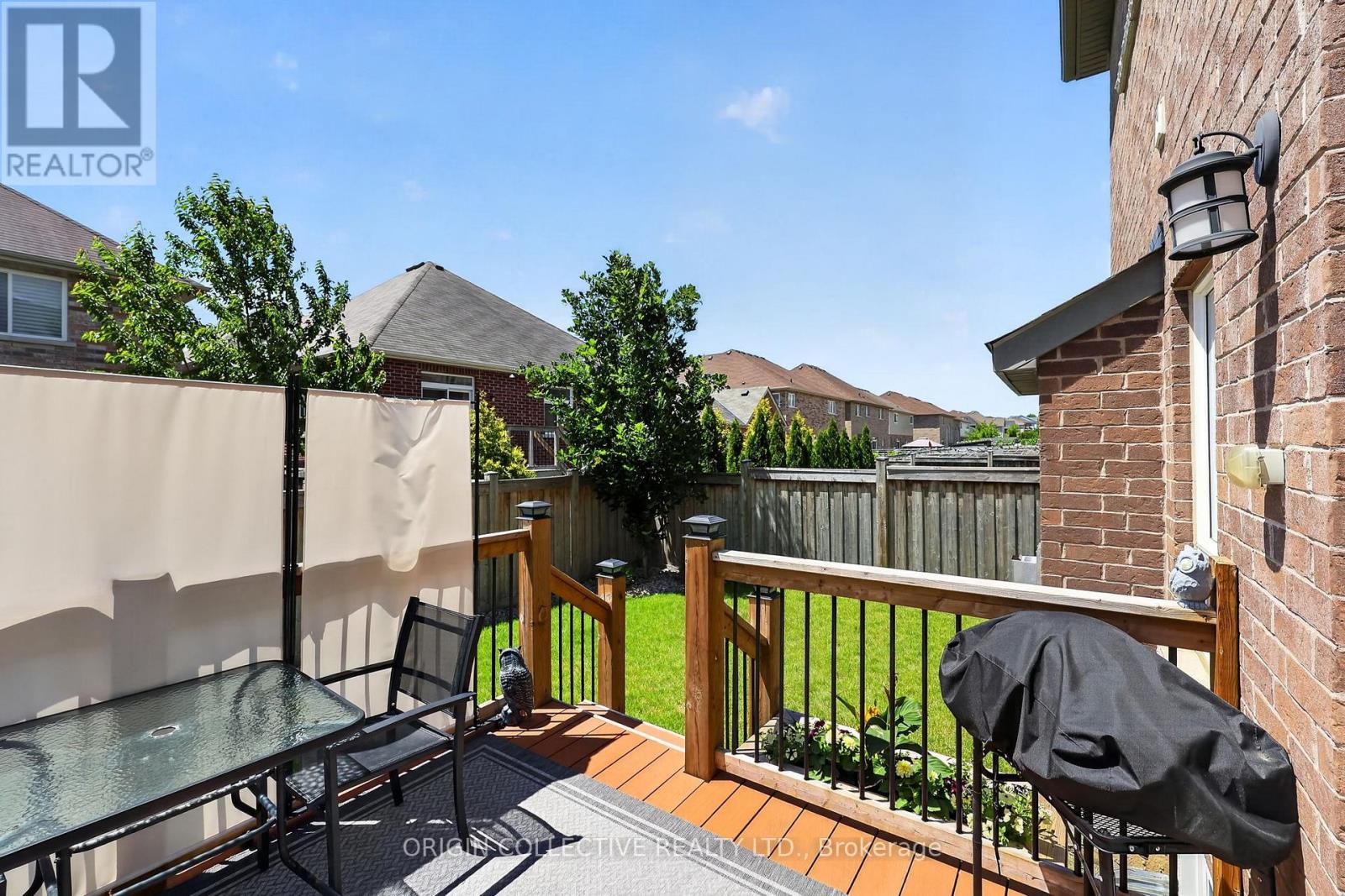 31 BUD LEGGETT CRESCENT - 28