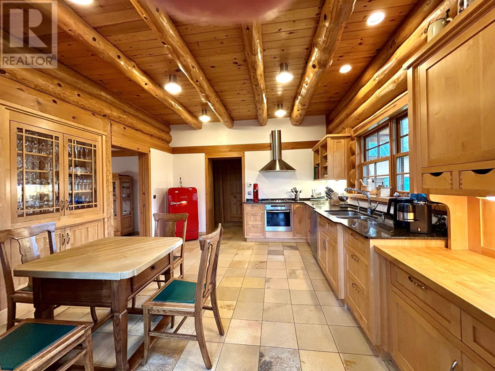 Pipestone Peninsula, Moore Bay Castle - Lake of the Woods - 15