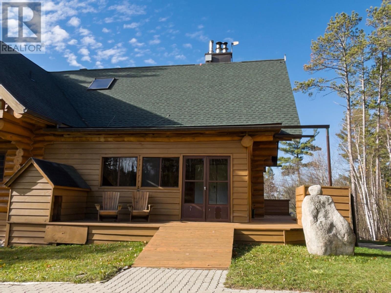 Pipestone Peninsula, Moore Bay Castle - Lake of the Woods - 3