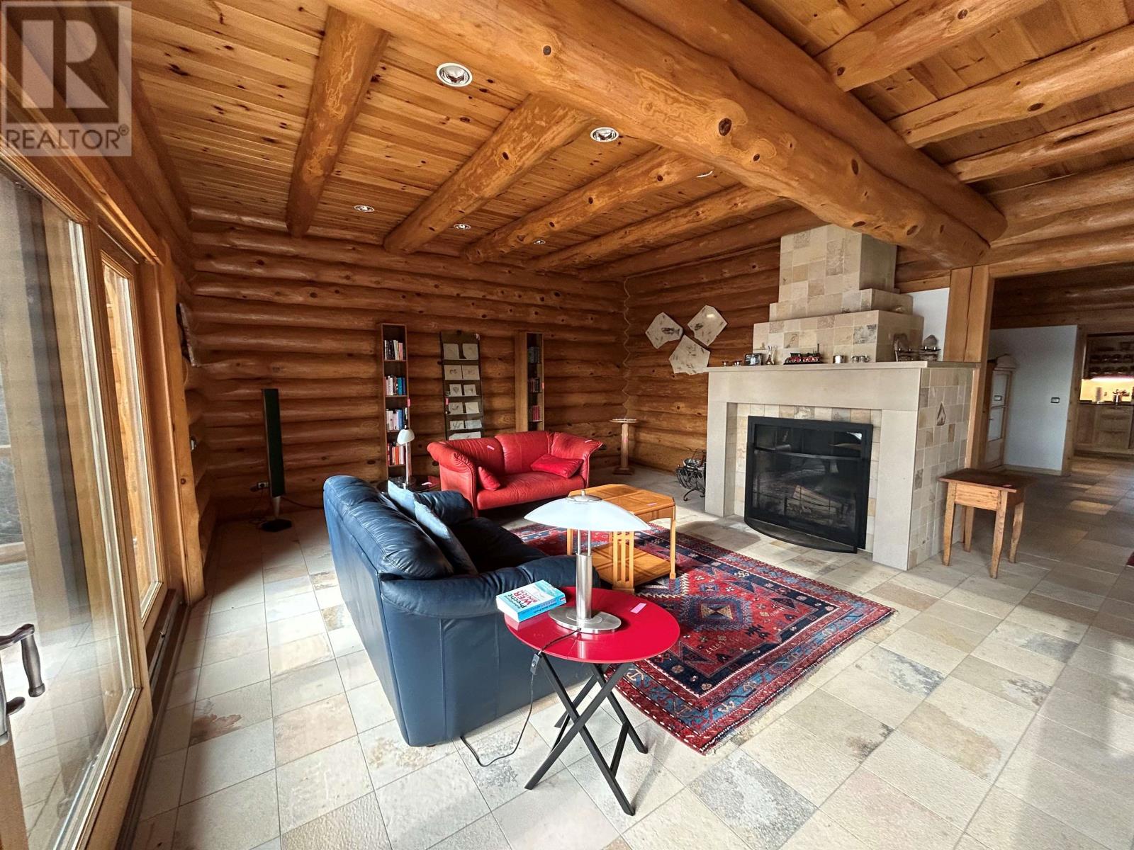 Pipestone Peninsula, Moore Bay Castle - Lake of the Woods - 9