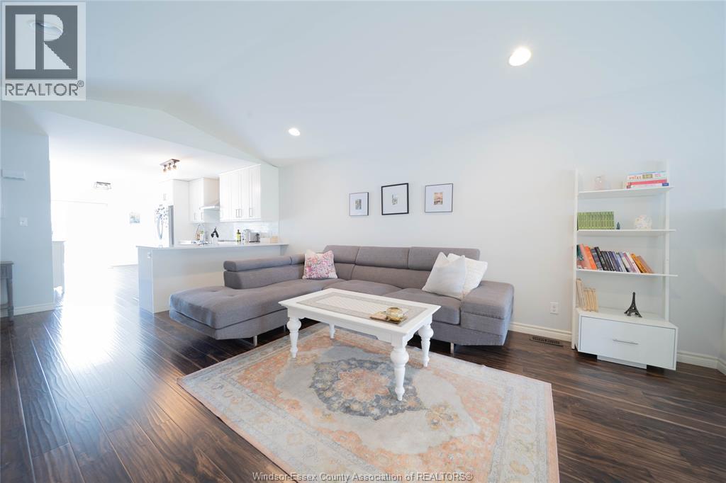 3222 SEVILLE AVENUE - 8
