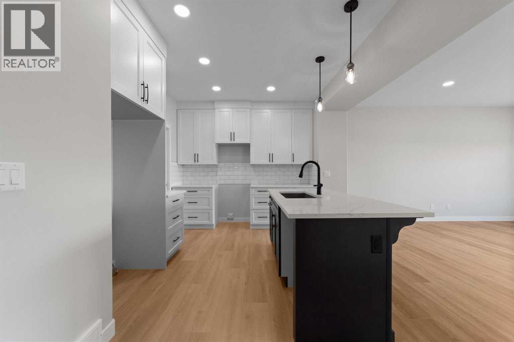 6336 26 Avenue - 8