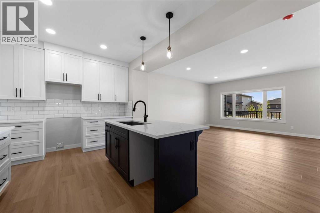 6336 26 Avenue - 9