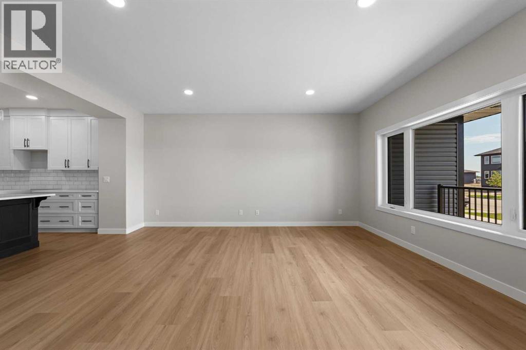6336 26 Avenue - 3