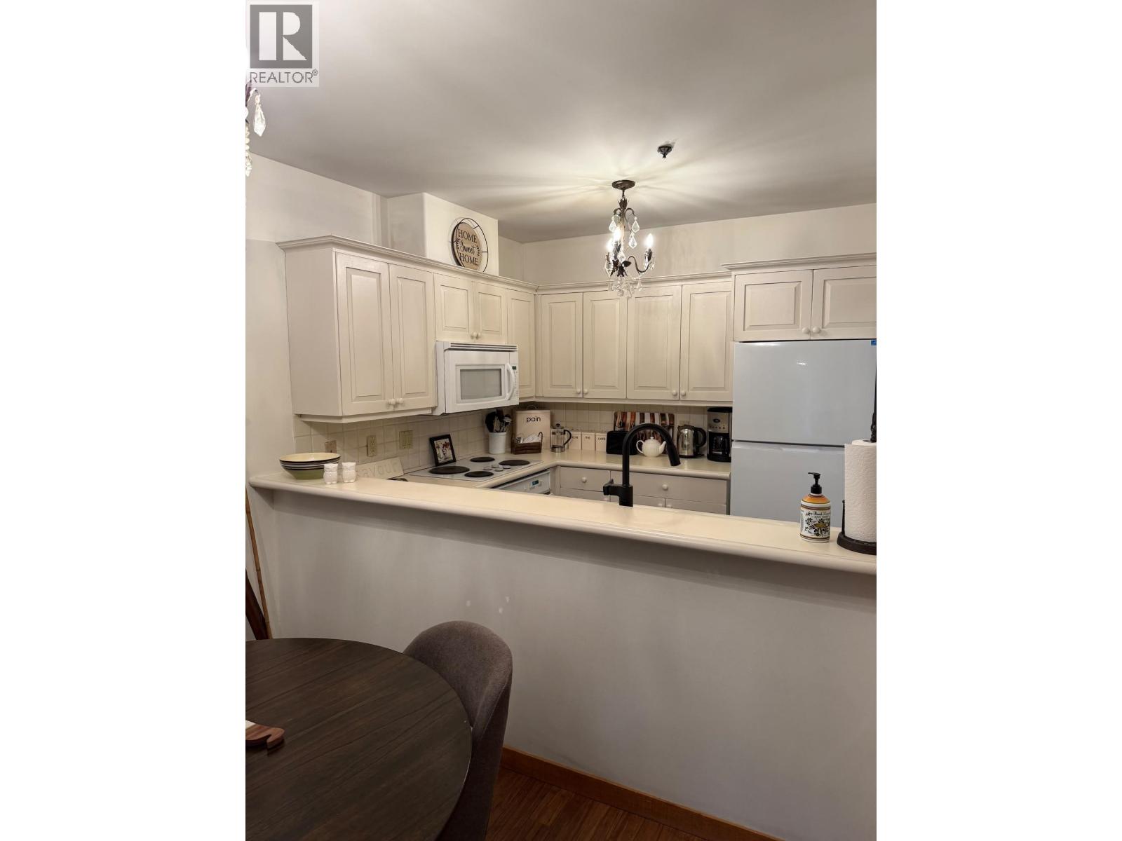 5 2240 NORDIC DRIVE, Whistler