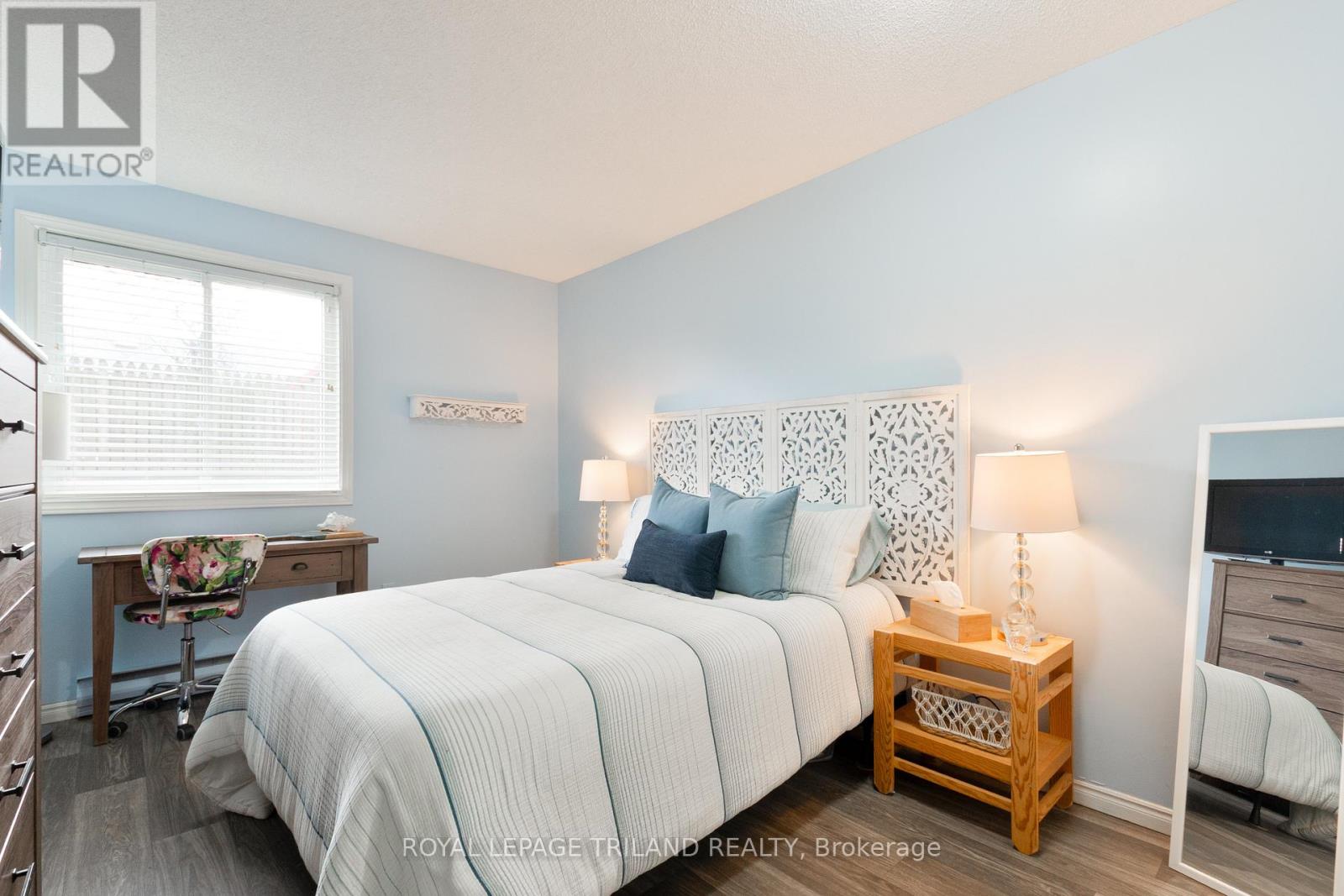#119 440 WELLINGTON STREET - 14
