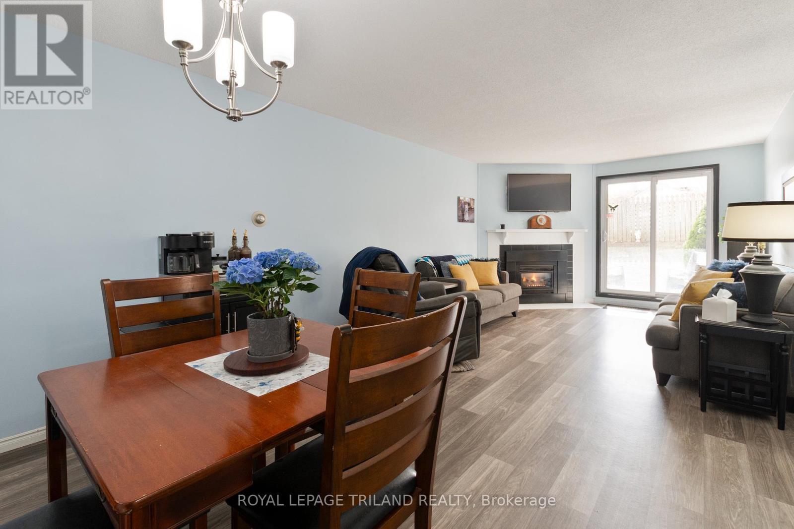 #119 440 WELLINGTON STREET - 9