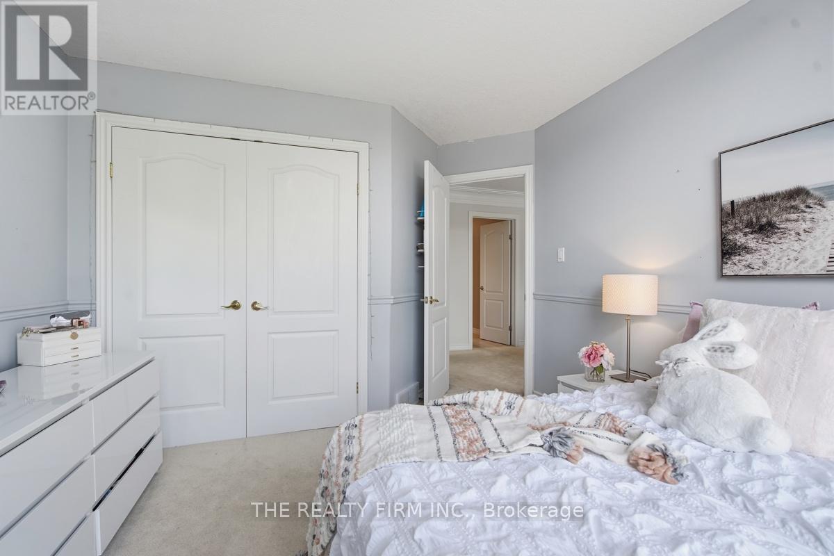 16 FITZWILLIAM BOULEVARD - 24