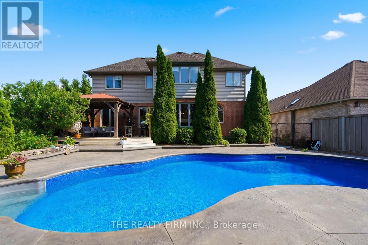 16 FITZWILLIAM BOULEVARD - 43