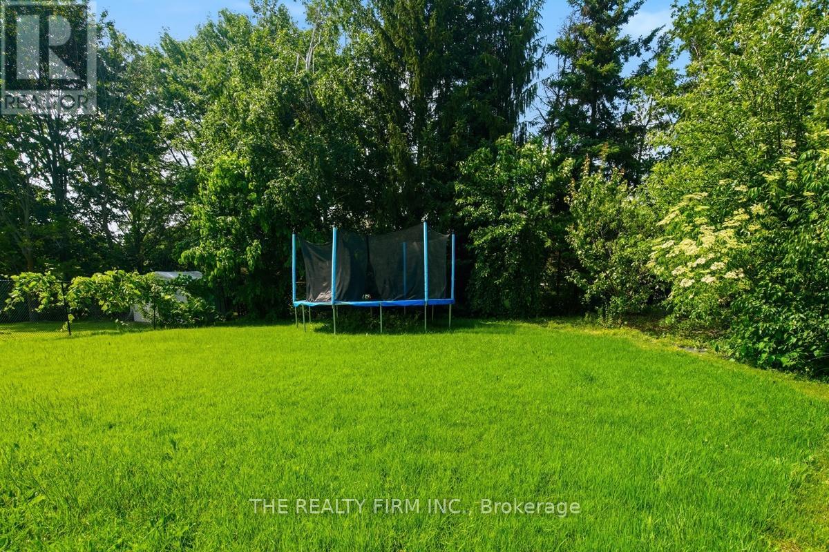 16 FITZWILLIAM BOULEVARD - 46