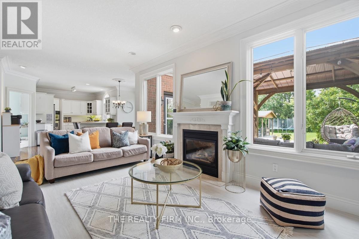 16 FITZWILLIAM BOULEVARD - 8