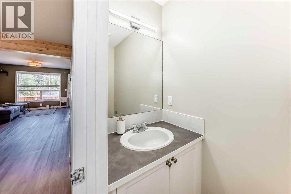 #507 140 Sagewood Boulevard SW - 28
