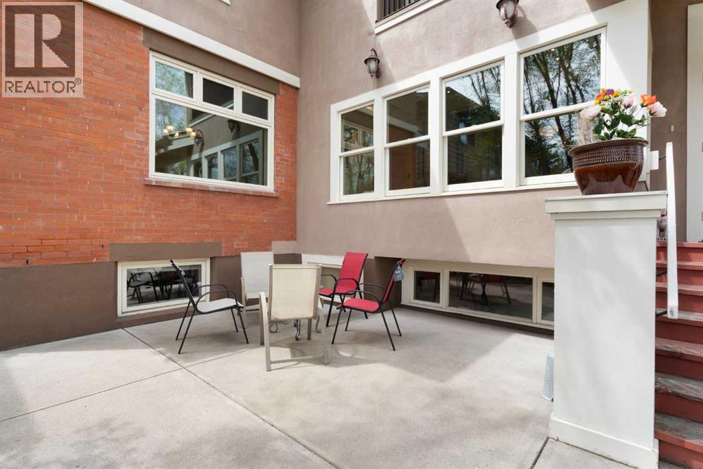 342 Superior Avenue SW - 43
