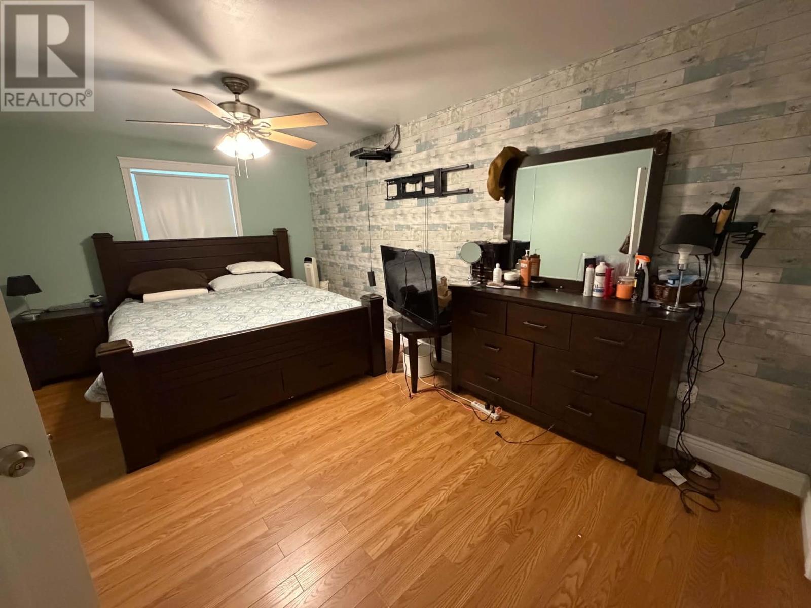 19 White Crescent - 12