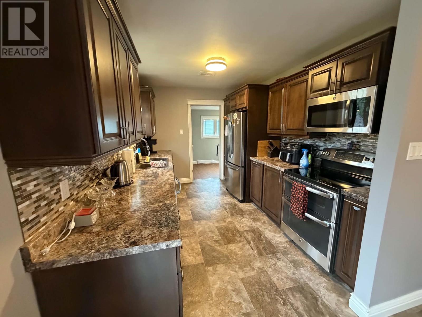 19 White Crescent - 4