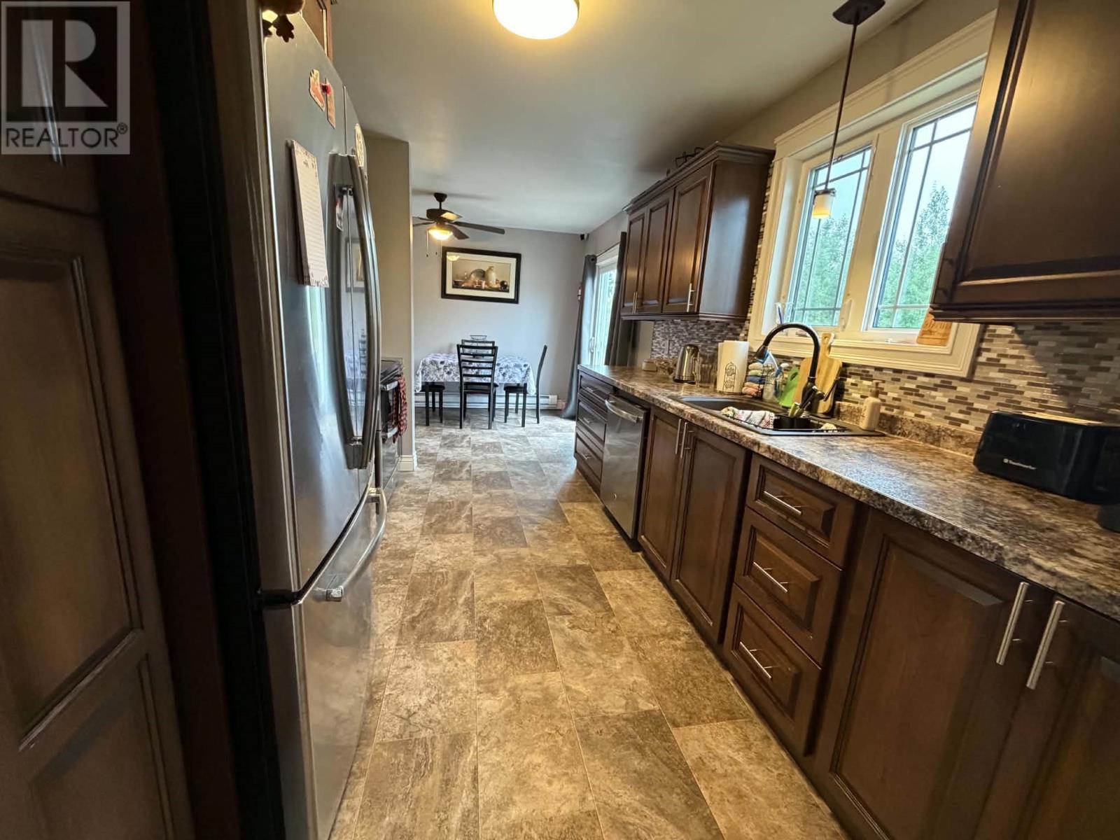 19 White Crescent - 6