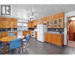 Kitchen - 2873 Simpson Road, Cranbrook, BC V1C6T2 Photo 12