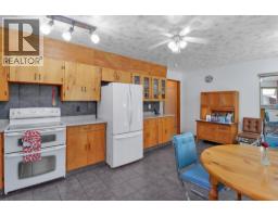 2873 Simpson Road, Cranbrook, BC V1C6T2 Photo 14