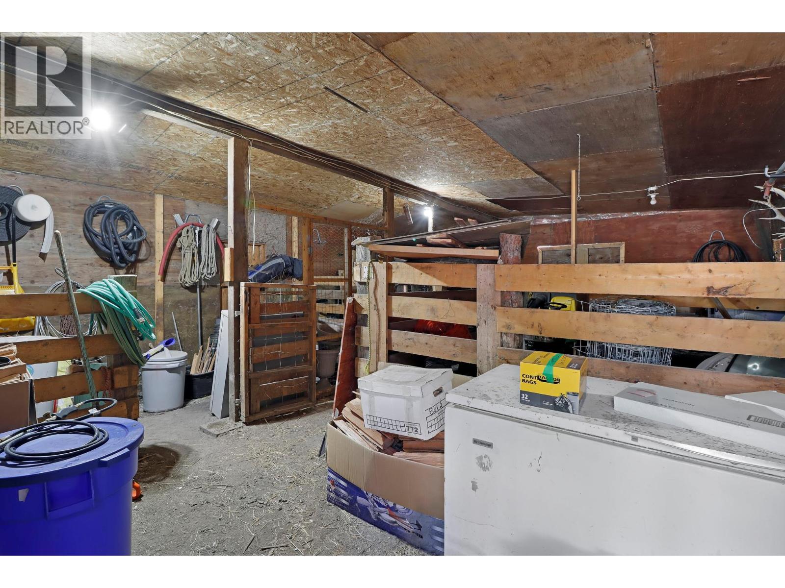 2873 SIMPSON Road - 48