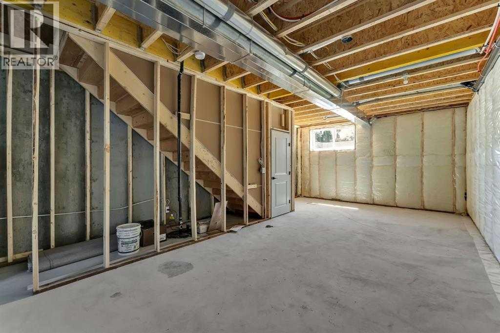 28A Green Meadow Crescent - 29